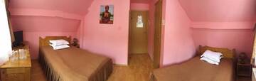 Фото номера Четырехместный номер - Мансарда Хостелы Hostel Voineasa г. Войняса 4
