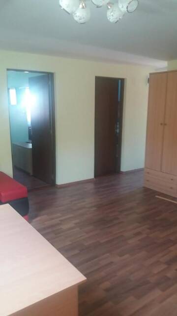Фото номера Улучшенные апартаменты с видом на горы Хостелы Hostel Voineasa г. Войняса 6